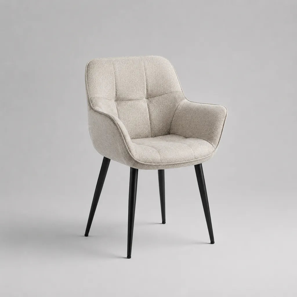 Sedia da pranzo imbottita con braccioli, rivestimento beige e gambe in acciaio nero, 58 x 61 x 84 cm